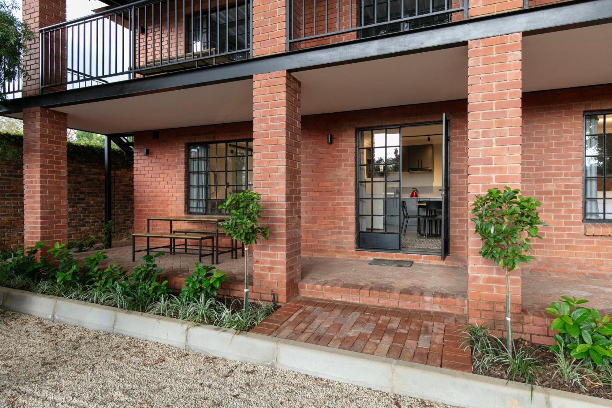 137 Murray Pensión Pretoria-Noord Exterior foto