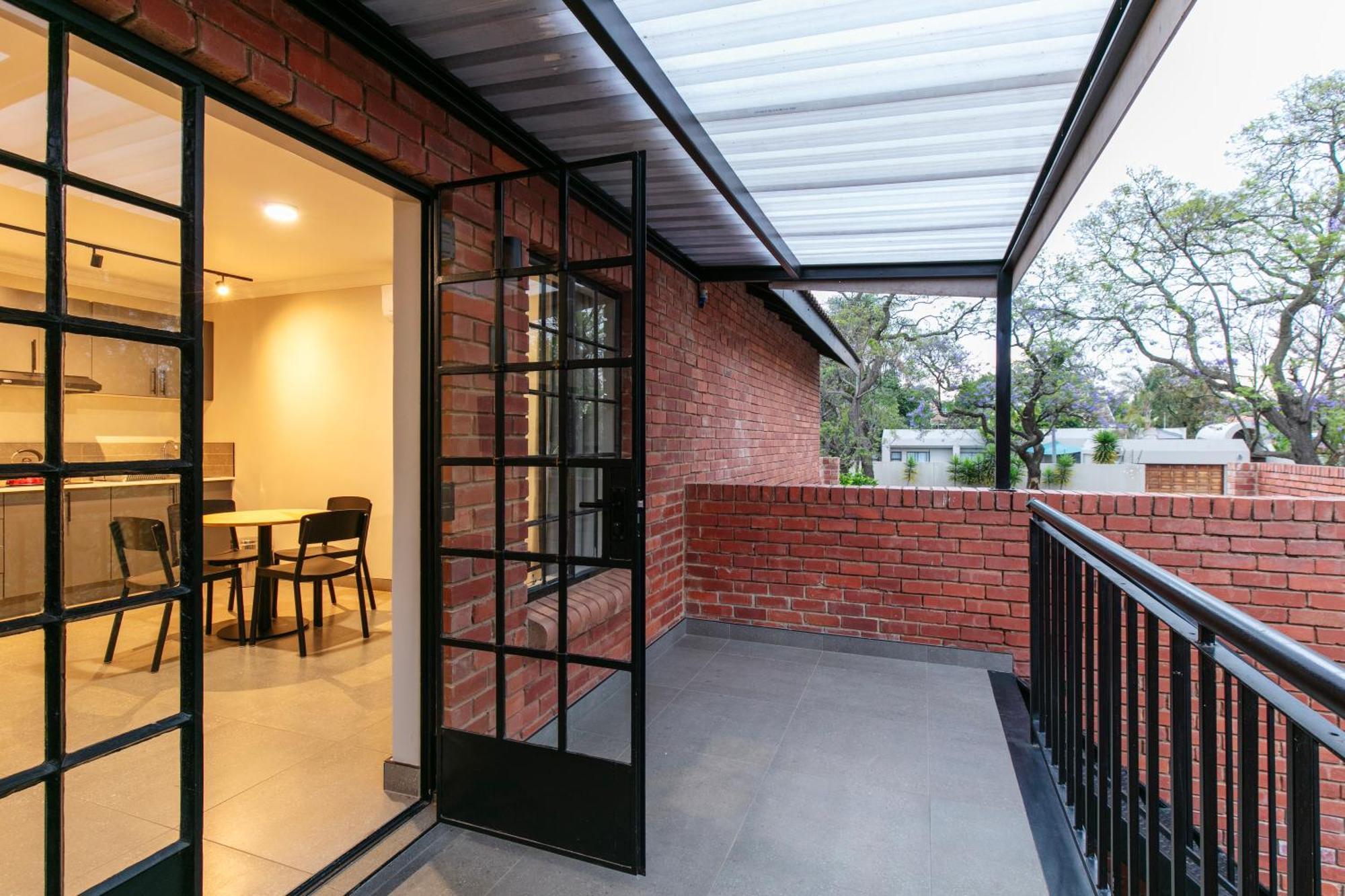 137 Murray Pensión Pretoria-Noord Exterior foto