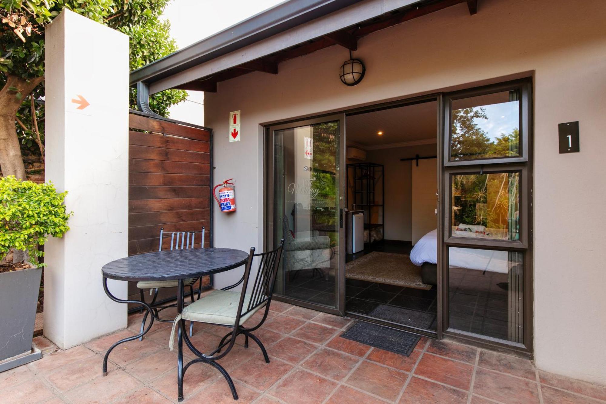 137 Murray Pensión Pretoria-Noord Exterior foto